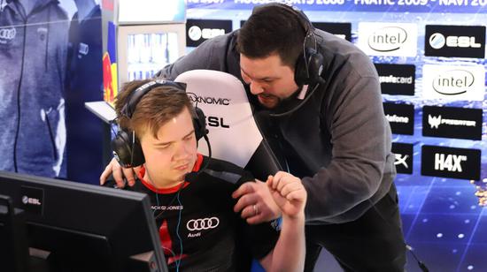 幻兽帕鲁手机版正式公布 引领游戏新潮流